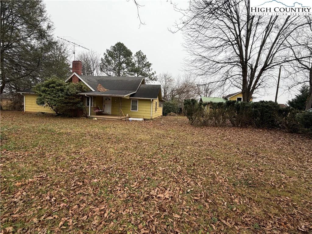 Image number 17 for the current listing