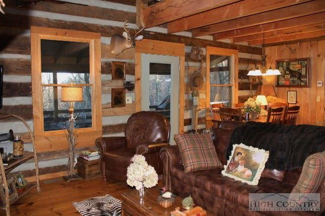 Image number 8 for the current listing