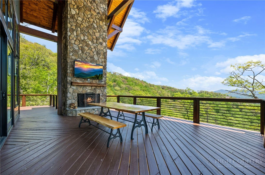 Image number 10 for the current listing