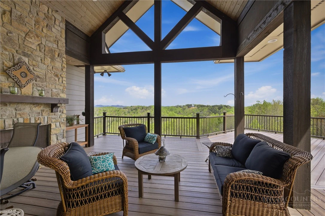 Image number 10 for the current listing