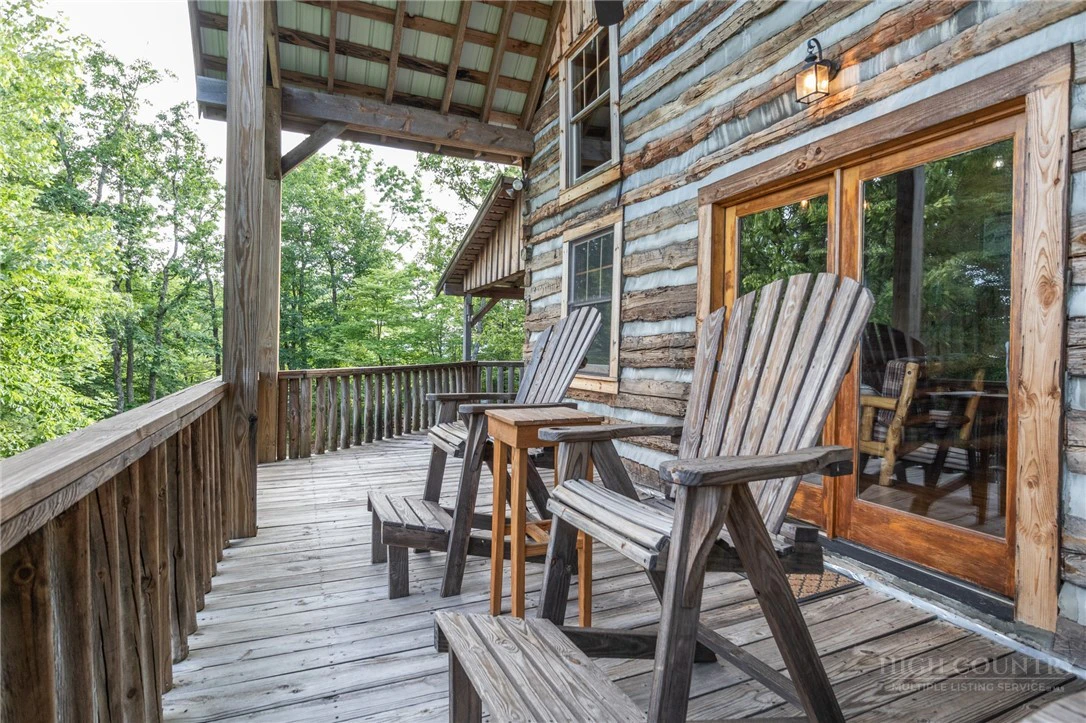 Image number 3 for the current listing