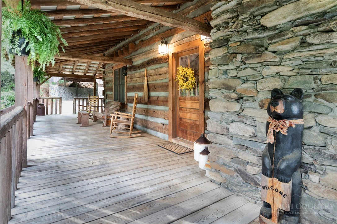 Image number 12 for the current listing