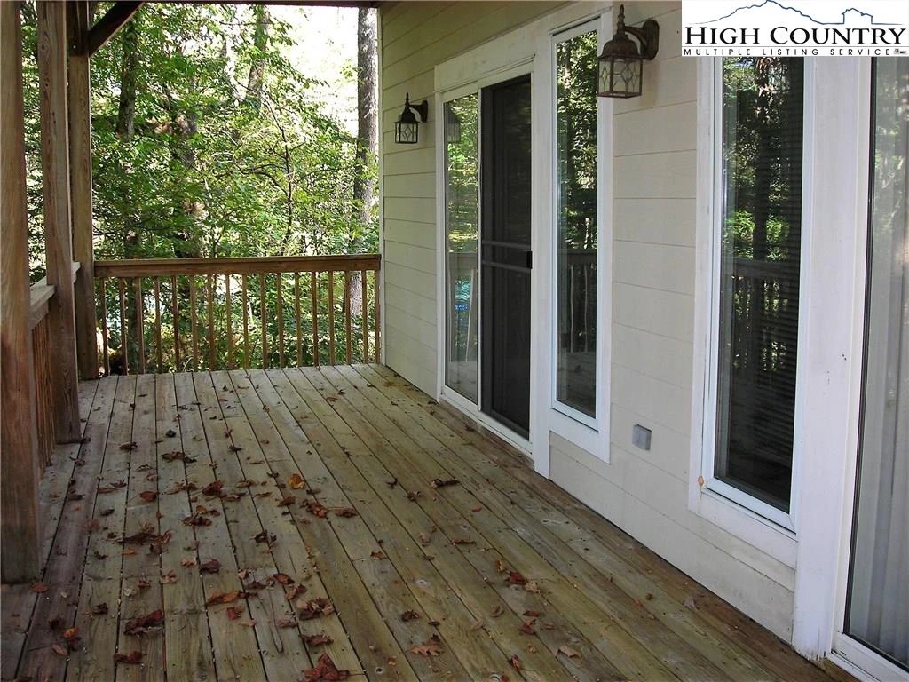 Image number 7 for the current listing