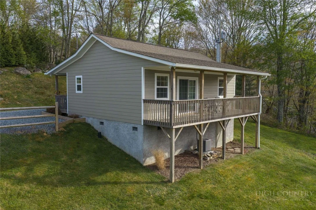 Image number 7 for the current listing