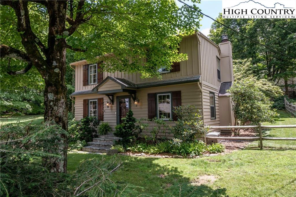 Image number 1 for the current listing