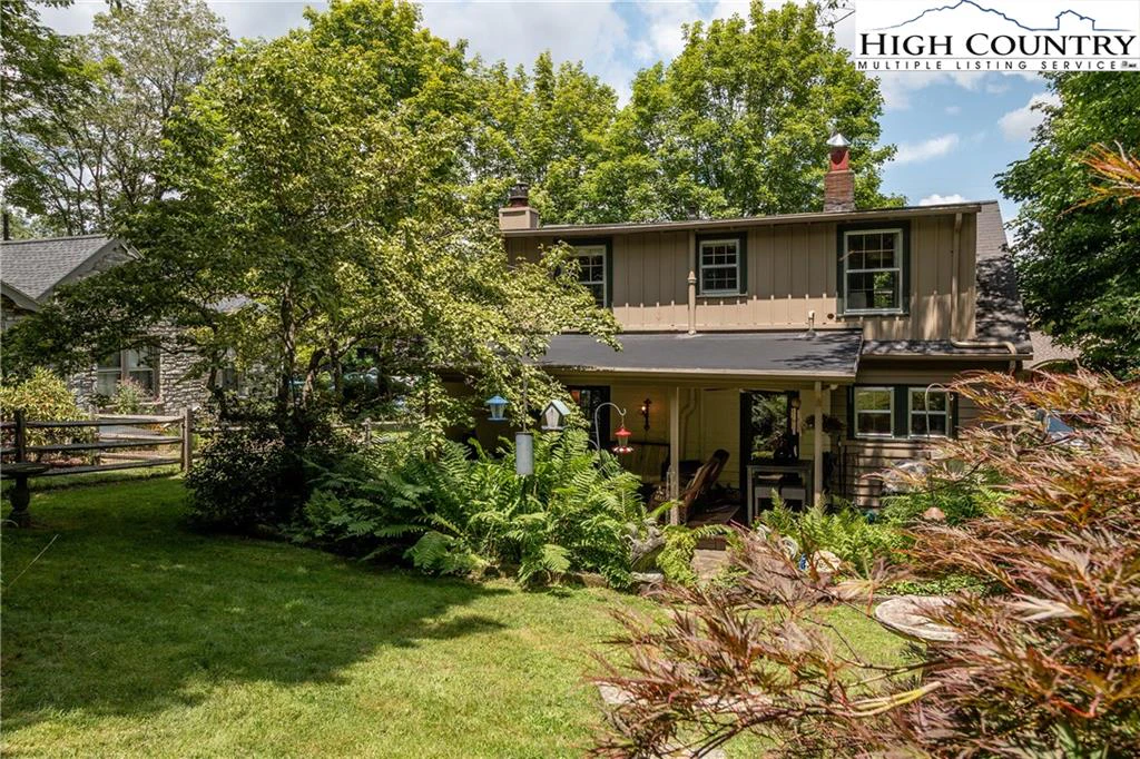 Image number 4 for the current listing
