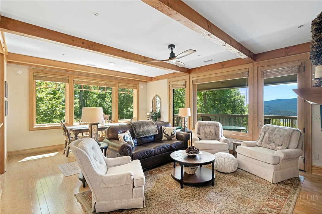 Image number 7 for the current listing