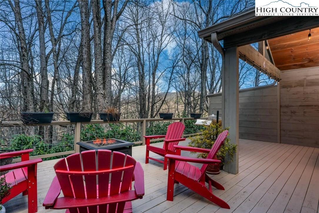 Image number 18 for the current listing