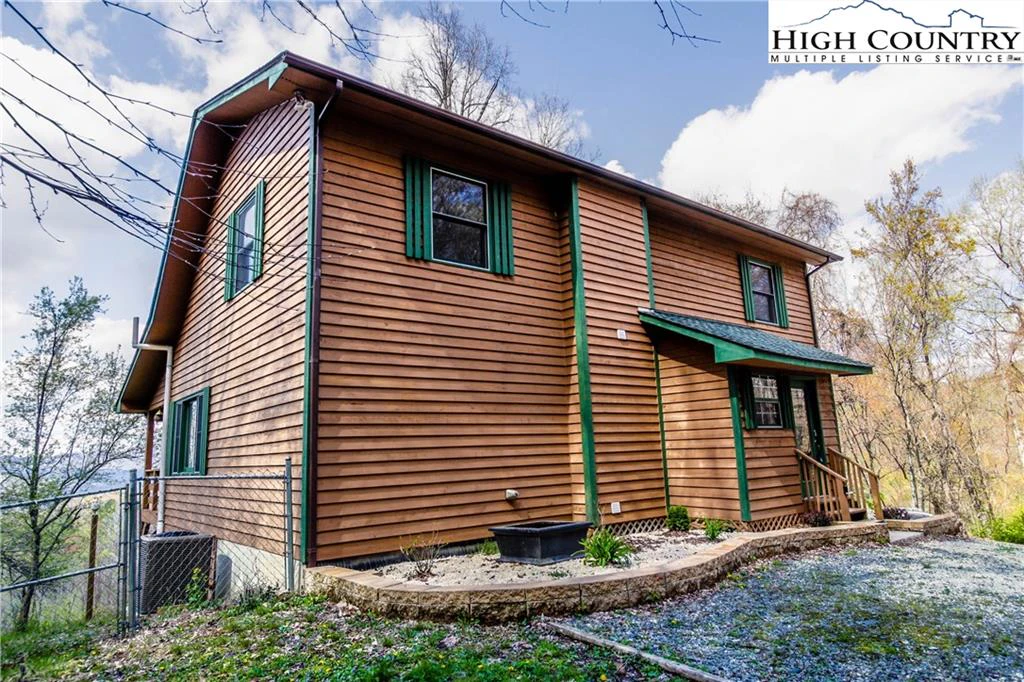 Image number 11 for the current listing