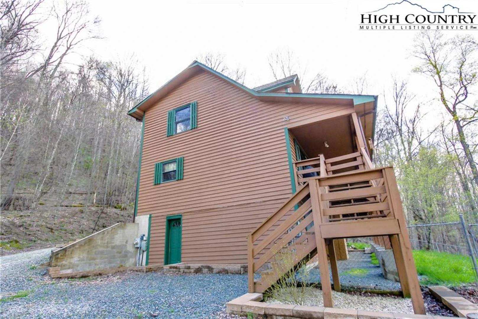 Image number 15 for the current listing