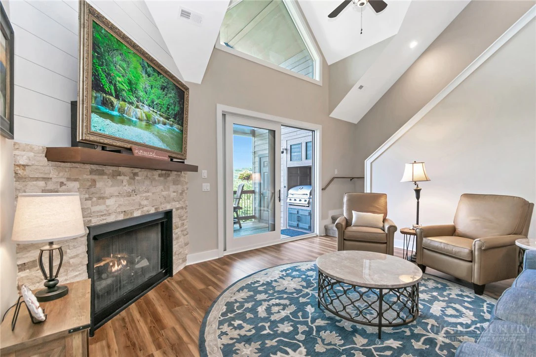 Image number 10 for the current listing