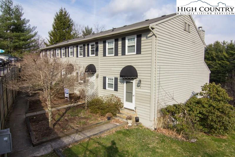 Image number 2 for the current listing