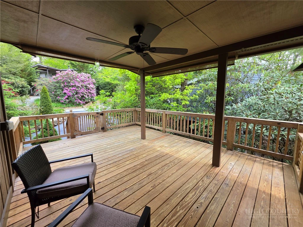 Image number 9 for the current listing