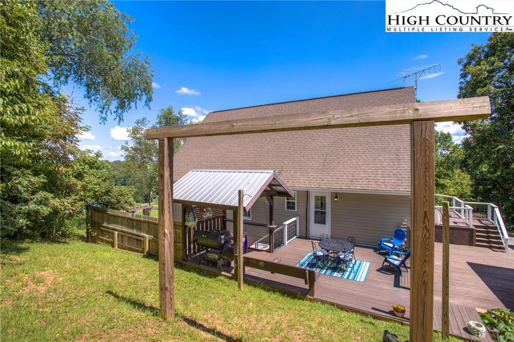 Image number 12 for the current listing