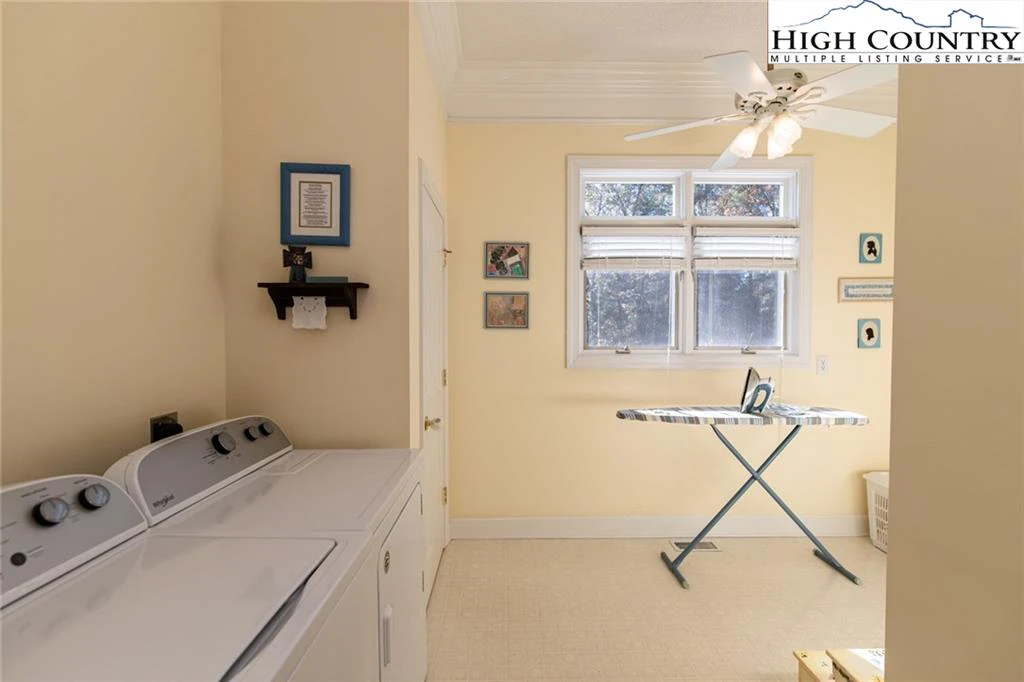 Image number 18 for the current listing