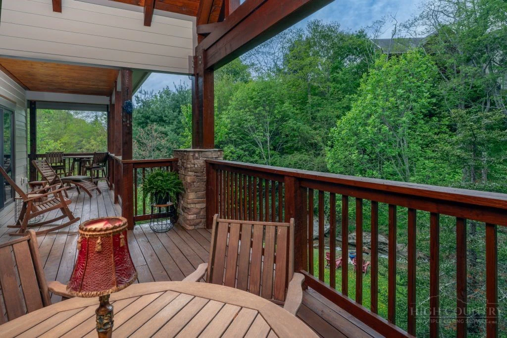 Image number 10 for the current listing