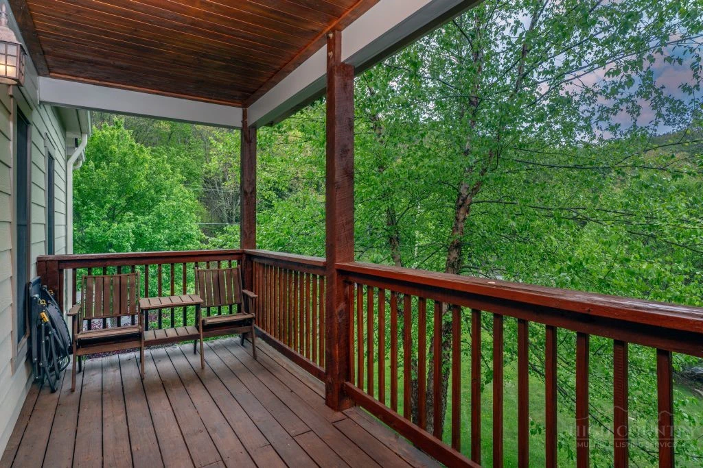 Image number 9 for the current listing