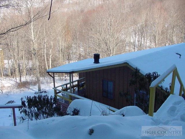 Image number 3 for the current listing