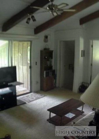 Image number 4 for the current listing