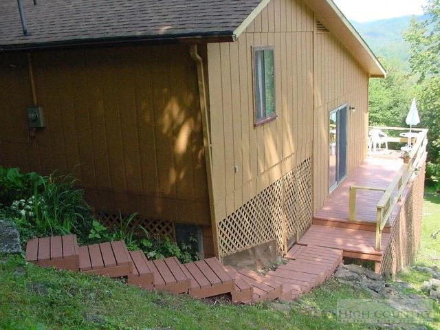 Image number 8 for the current listing