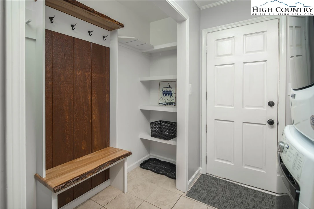 Image number 2 for the current listing