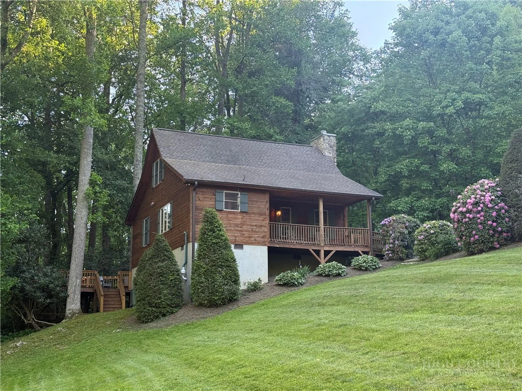 Image number 3 for the current listing