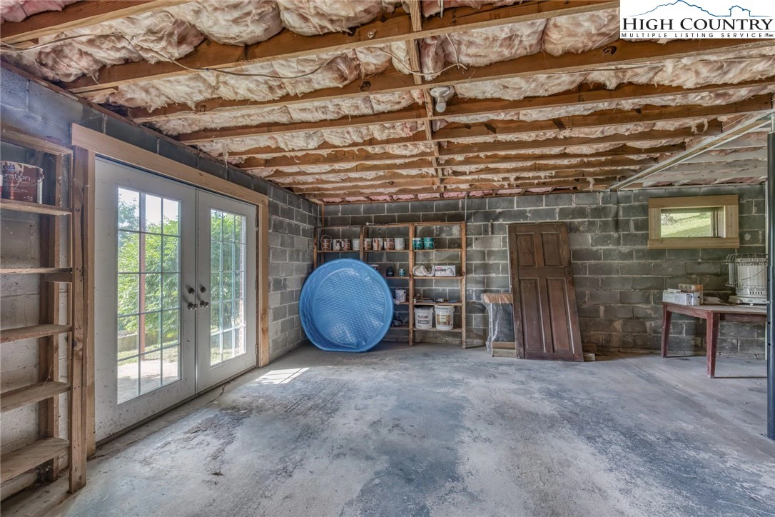 Image number 3 for the current listing