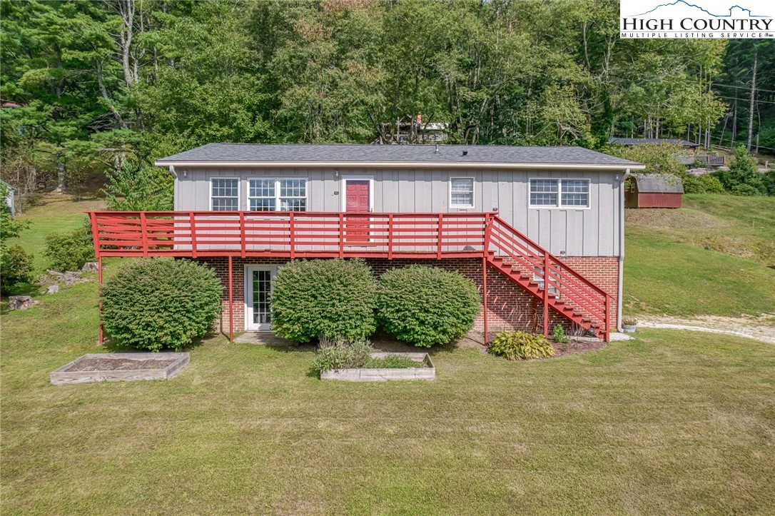Image number 18 for the current listing