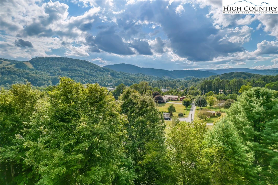 Image number 9 for the current listing