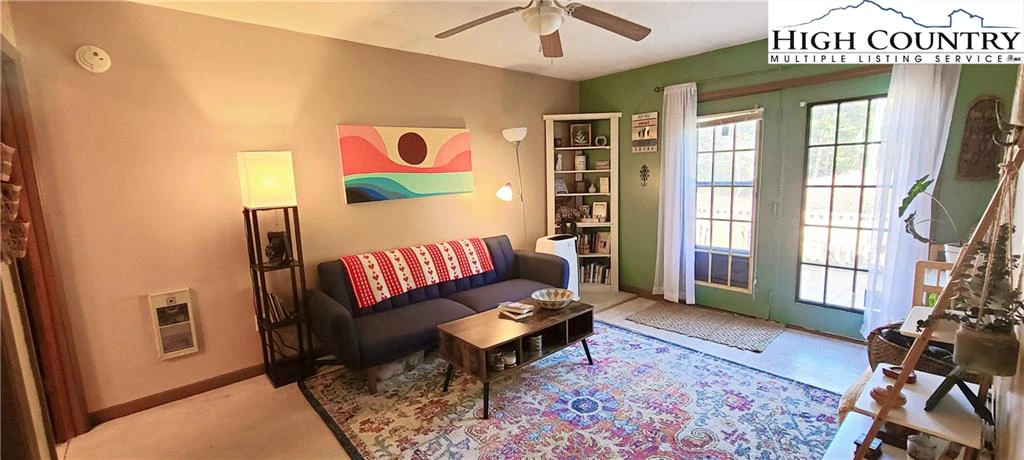 Image number 6 for the current listing