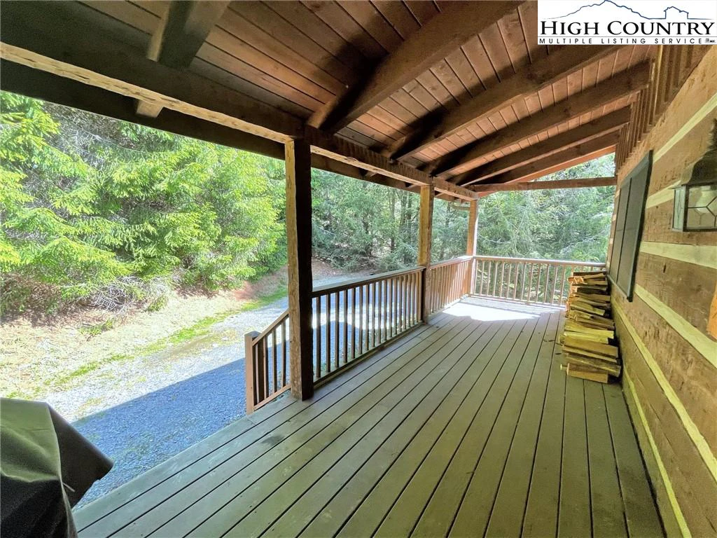 Image number 2 for the current listing