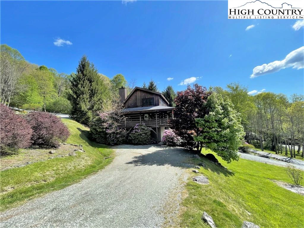 Image number 18 for the current listing