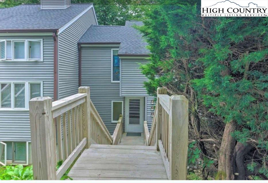 Image number 5 for the current listing