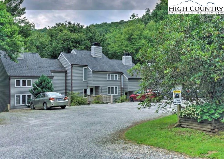Image number 4 for the current listing
