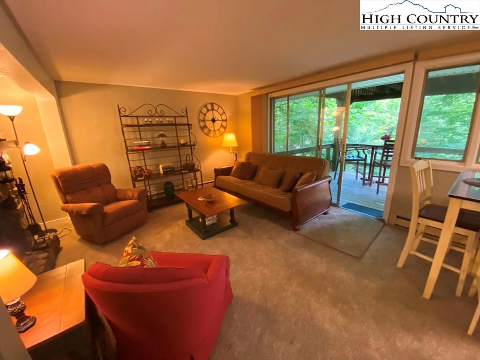 Image number 11 for the current listing