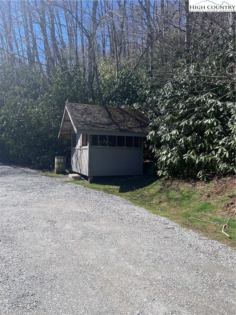 Image number 6 for the current listing
