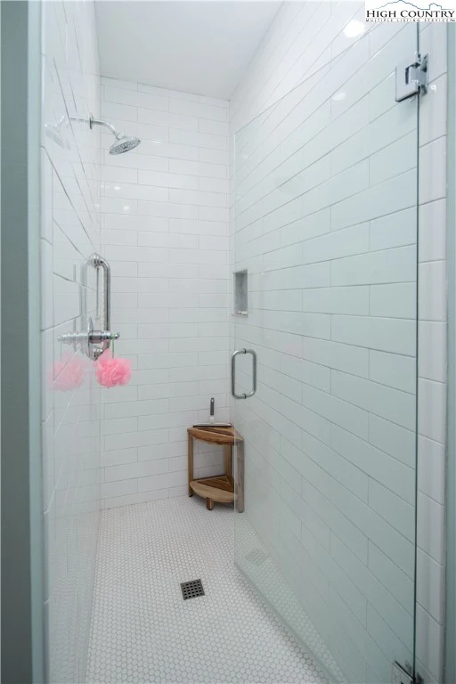 Image number 7 for the current listing