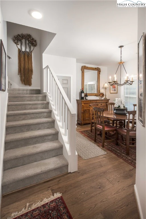 Image number 10 for the current listing