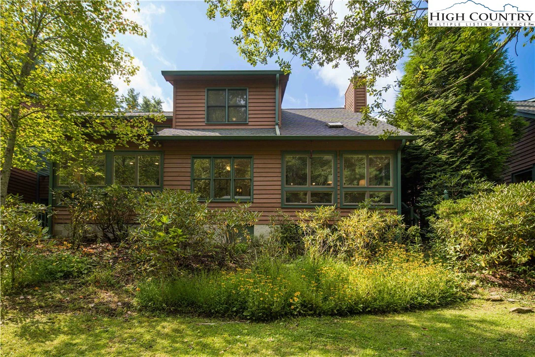 Image number 17 for the current listing