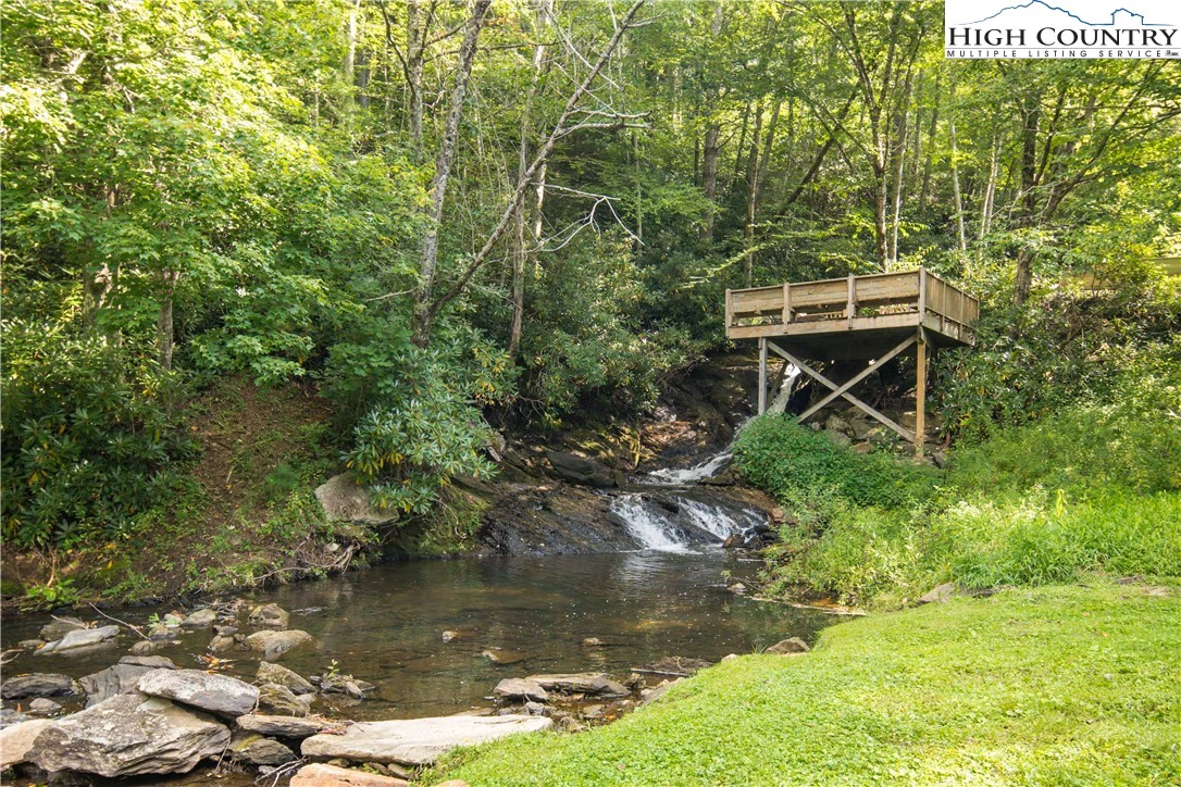 Image number 20 for the current listing