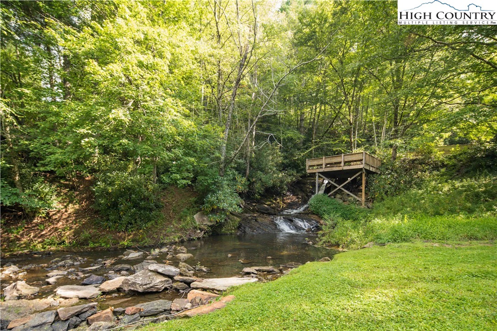 Image number 1 for the current listing