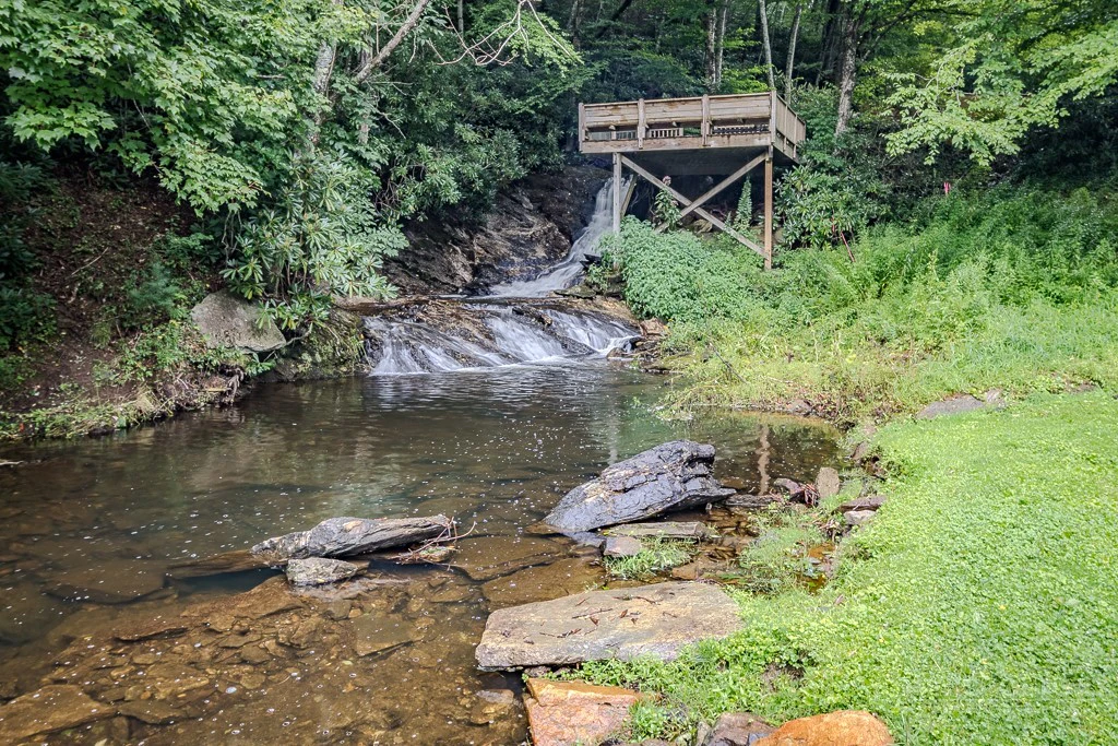 Image number 2 for the current listing