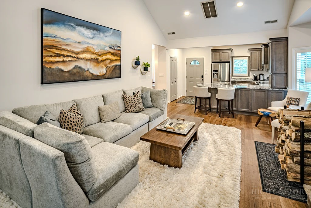 Image number 6 for the current listing