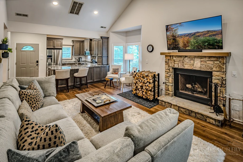 Image number 7 for the current listing