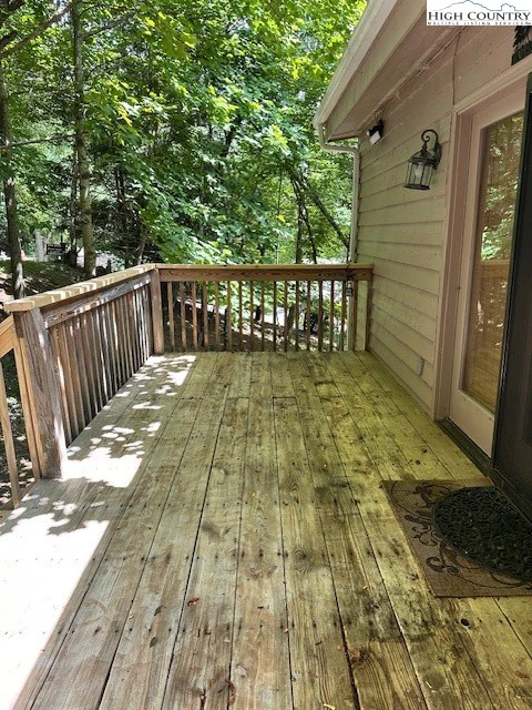 Image number 10 for the current listing