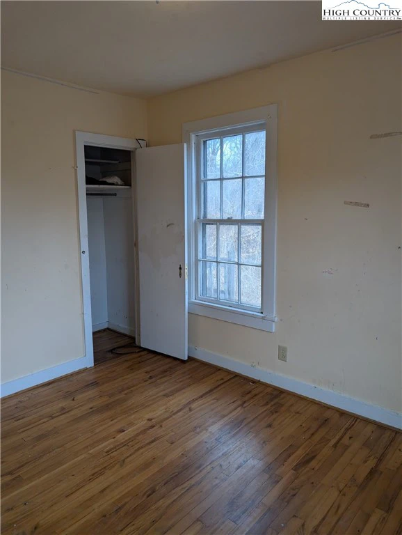 Image number 10 for the current listing