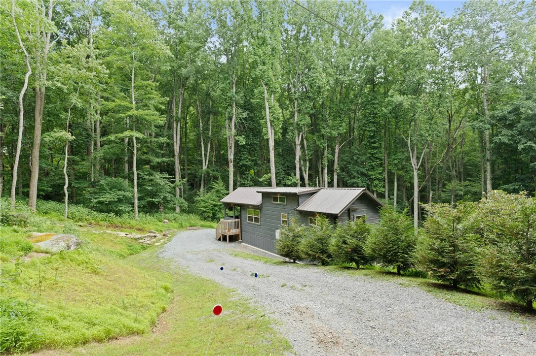 Image number 20 for the current listing