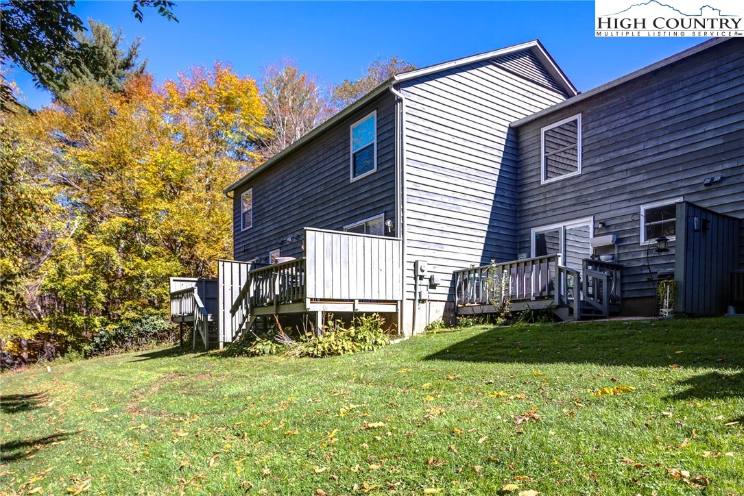 Image number 13 for the current listing
