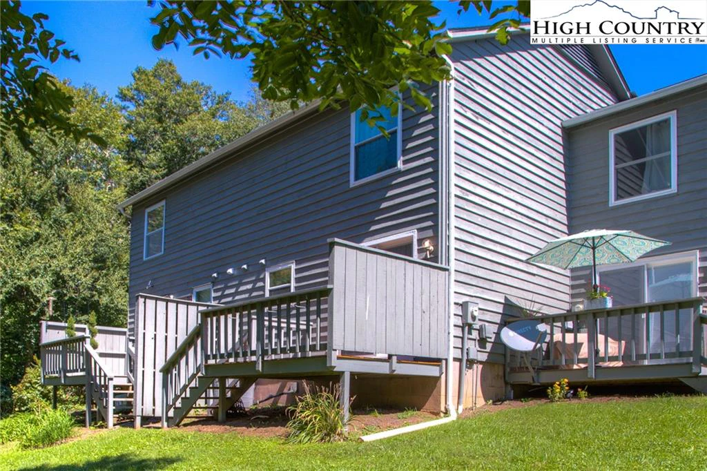 Image number 9 for the current listing