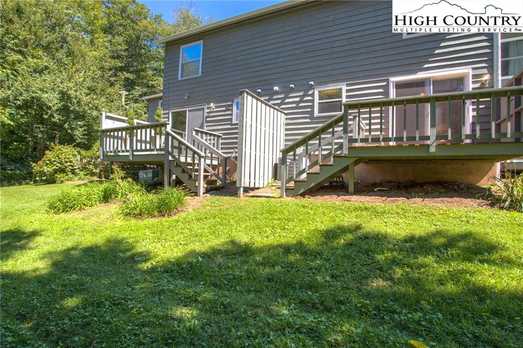 Image number 8 for the current listing